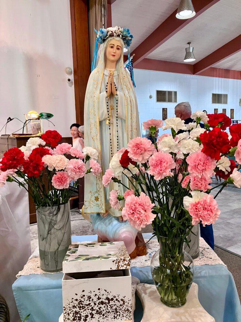 Knights Sponsor May Flowers for the Blessed Mother Veneration Devotional